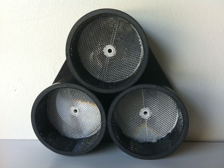 tri-reflector-with-hood